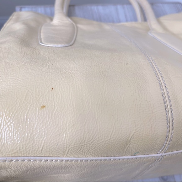 J.Crew VTG Patient Leather Shoulder Bag in Butter Yellow Y2K - Picture 10 of 13